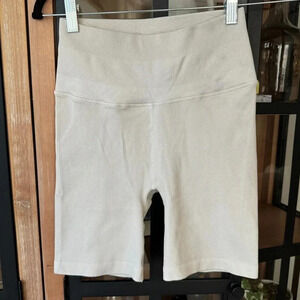 Spiritual Gangster Love Sculpt Biker Shorts beige bone ribbed workout active